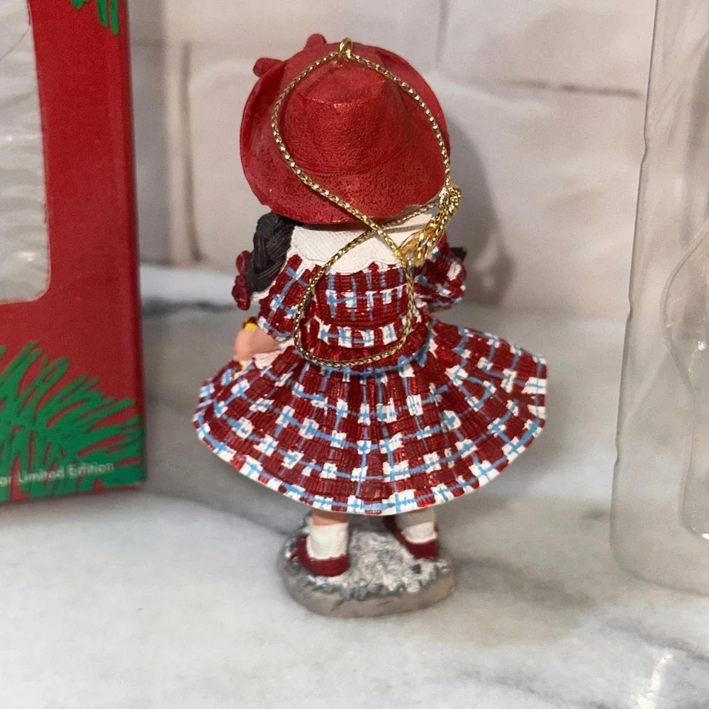 Effanbee Doll Company Patricia Kin Christmas Ornament 2000 Limited Edition Boxed